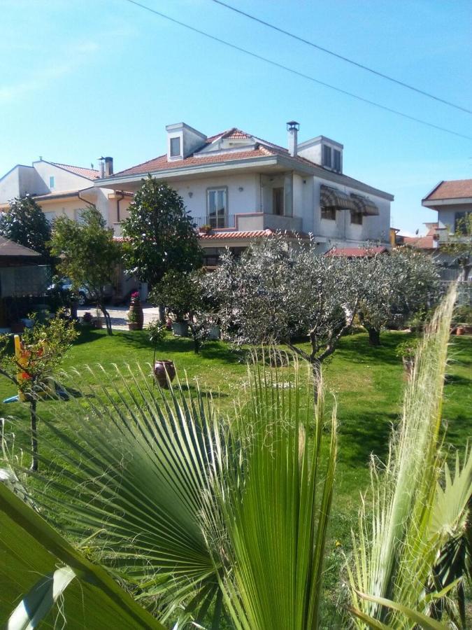 Le Magnolie B&B Roseto Degli Abruzzi Bagian luar foto