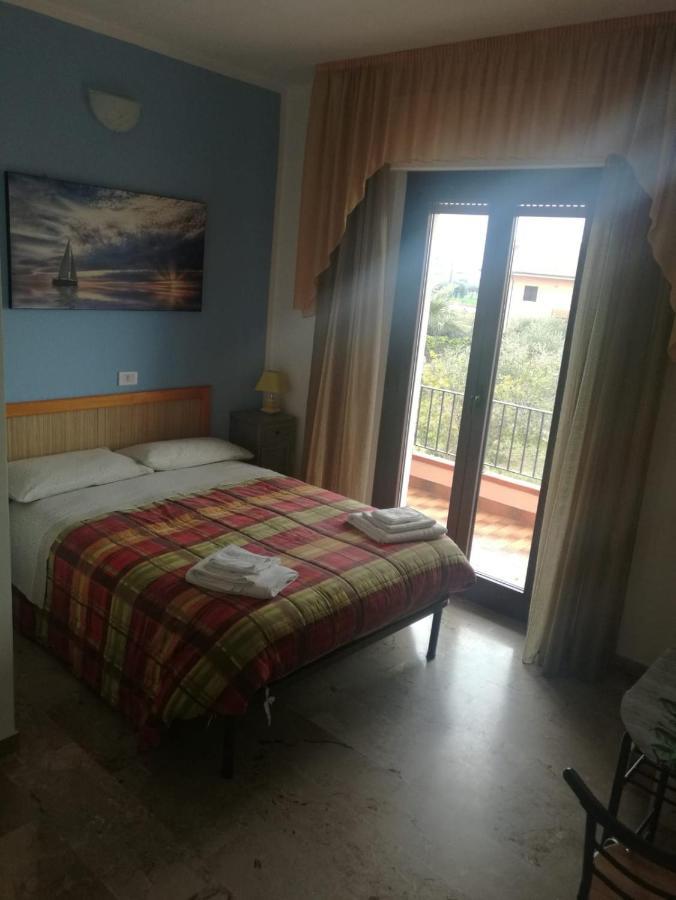 Le Magnolie B&B Roseto Degli Abruzzi Bagian luar foto